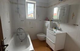 Apartament cu 3 camere, 87 mp, in vila, Cantacuzino