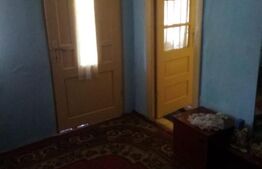 Casa cu 2 camere, suprafata teren 1700mp + super priveliste , Seciu 