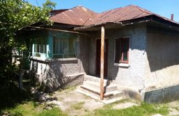Casa cu 2 camere, suprafata teren 1700mp + super priveliste , Seciu 