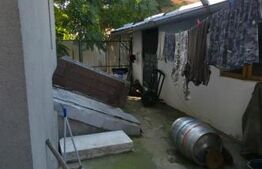 Casa 4 camere , teren 285 mp, zona semi-centrala