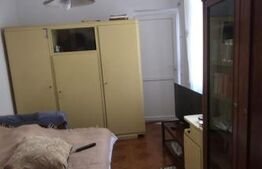 Casa 4 camere , teren 285 mp, zona semi-centrala