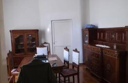 Casa 4 camere , teren 285 mp, zona semi-centrala