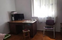 Casa 4 camere , teren 285 mp, zona semi-centrala