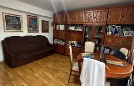 Apartament de vanzare, cu 2 camere, 60 mp, zona Sala Sporturilor, etaj 1/4