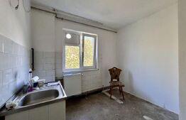 Apartament cu 3 camere, 63 mp, zona Vest