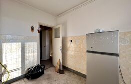 Apartament 2 camere vechi, pentru renovat, zona Democratiei, Sud
