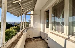 Apartament 2 camere vechi, pentru renovat, zona Democratiei, Sud