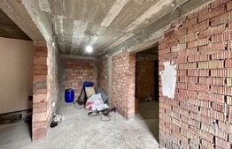 Casa semifinisata , Strejnicu 