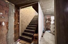 Casa semifinisata , Strejnicu 