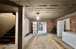 Casa semifinisata , 400mp teren ,Strejnicu 