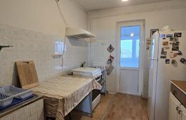 Apartament 4 camere, 83 mp, zona Vest