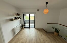 Casă Modernă, Bucov, Pe Deal