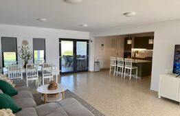 Casă Modernă, Bucov, Pe Deal