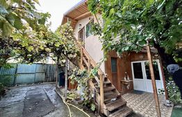 Casa cu 3 camere si atelier mecanic, 100 mp, zona Republicii