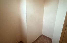 Apartament cu 4 camere, 95 mp, zona Centrala