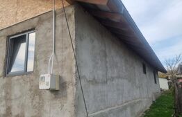 CASA LA ROSU  CU TEREN