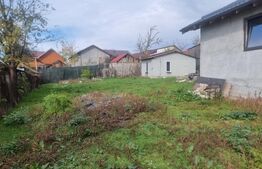 CASA LA ROSU  CU TEREN