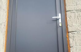 CASA LA ROSU  CU TEREN