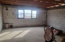 CASA LA ROSU  CU TEREN