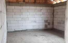 CASA LA ROSU  CU TEREN