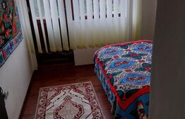 Vilă 7 camere, 200 mp, zona Măneciu Pământeni