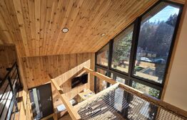 Cabane scandinave premium, vedere către pădure – investiție turistică în Sinaia