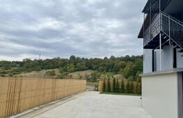 Garsonieră modernă, 35 mp + terasă 12 mp .Parcare inclusă – Vălenii de Munte