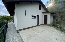 Casă nouă 108 mp cu teren 1.890 mp, zonă liniștită – Vălenii de Munte