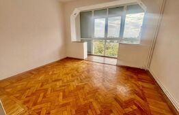 Apartament de vanzare, cu 3 camere, 63 mp, zona Cameliei