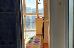 Apartament de vanzare, cu 3 camere, 63 mp, zona Cameliei