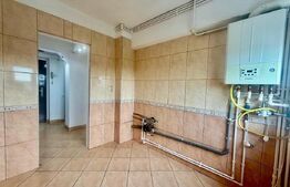 Apartament de vanzare, cu 3 camere, 63 mp, zona Cameliei