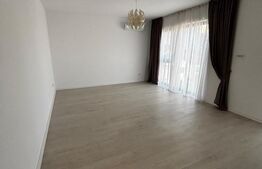 Apartament 2 camere, cu loc de parcare in curte, zona centrala 