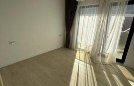 Apartament 2 camere, cu loc de parcare in curte, zona centrala 
