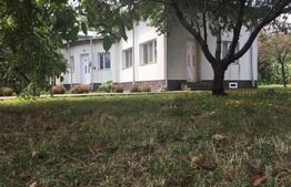 Casa si teren generos