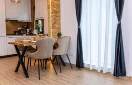 Apartament de lux 2025 | Jacuzzi, curte privată | Vedere Caraiman