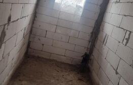 Casa la rosu si teren, 143 mp, zona Exterior Vest