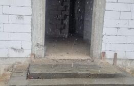 Casa la rosu si teren, 143 mp, zona Exterior Vest