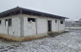 Casa la rosu si teren, 143 mp, zona Exterior Vest