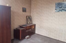 Casa + teren, 124 mp, zona Lupeni - Semicentrala