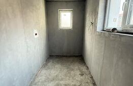 Proprietate 2 case, 223 mp, teren 1.676 mp, zona Lupeni