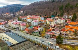 Apartament 3 camere în vilă, 114 mp | Curte | Sinaia