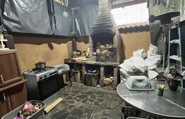 Casă 360 mp utili, spațiu comercial, teren 400 mp – Malu Roșu