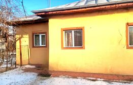 Casă individuală cu teren generos ,900 mp în Lipănești