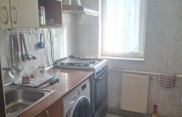  VANZARE APARTAMENT 3 CAMERE DECOMANDAT, ETAJ 1, ZONA CENTRU SCAENI, LANGA PROFI