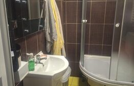 Casa 7 camere, 85 mp, zona Central 