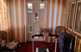 ANSAMBLU 2 CASE ,mobilate gata pentru mutare