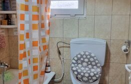 ANSAMBLU 2 CASE ,mobilate gata pentru mutare