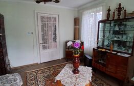 Casă cu teren generos de vânzare în Poiana Câmpina