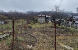 TEREN +2 Cladiri renovat/demolat