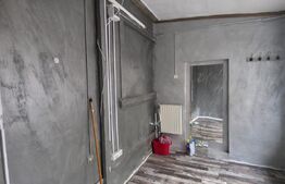 Spatiu comercial de inchiriat, 10 mp, zona Lupeni 